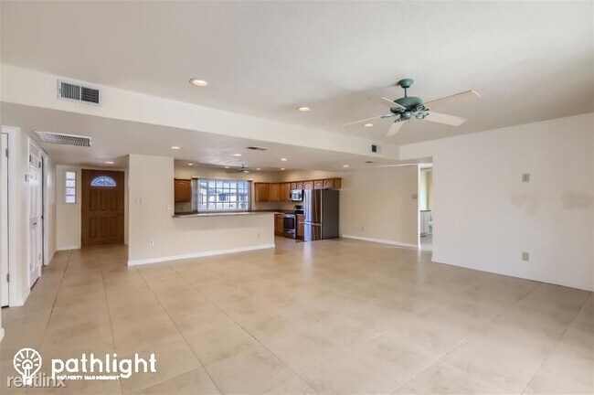 Building Photo - 3 br, 2 bath House - 3529 Acoma Drive UNIT