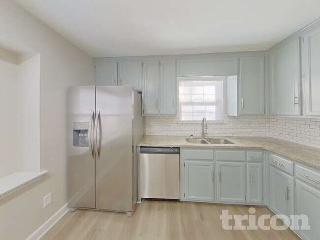 Building Photo - 8104 Lighthouse Way