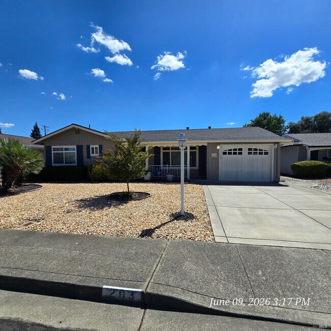 Foto del edificio - 203 McKinley Cir