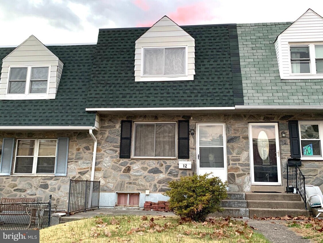 12 Franklin Ave, Phoenixville, PA 19460 Townhome Rentals in Phoenixville PA