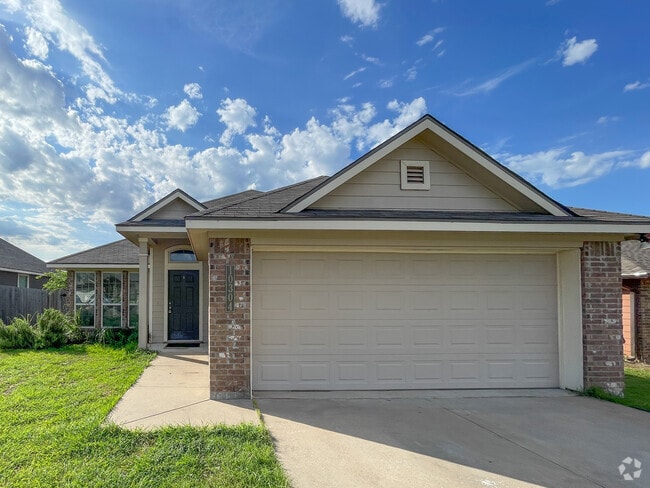Building Photo - 10304 Walley Way