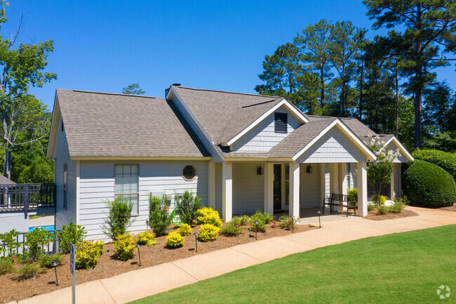 Building Photo - Village at Lakeside
