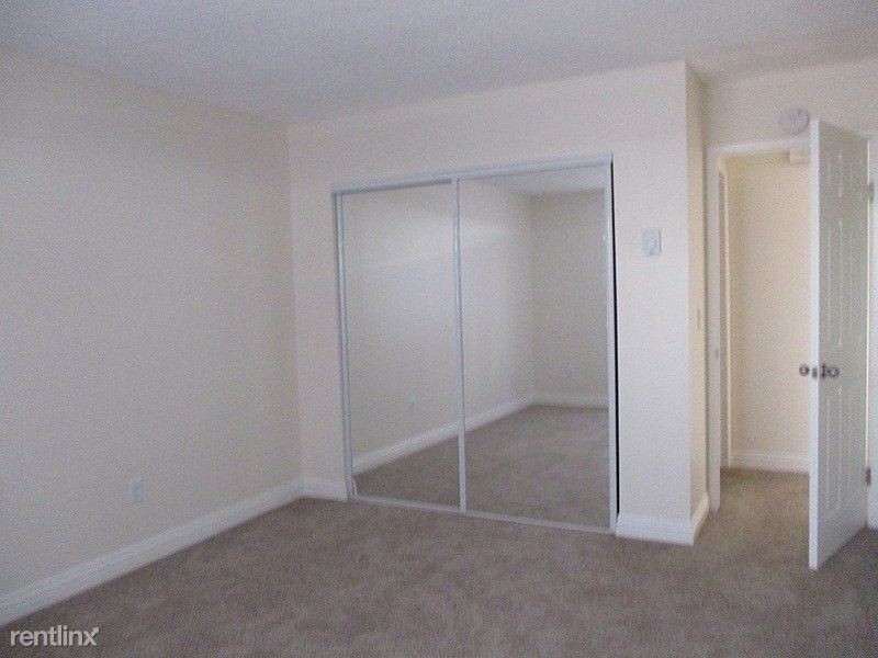 Foto principal - 2 br, 2 bath Apartment - 3827 Conrad Drive 13