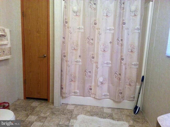 Foto del edificio - 3302 Forge Hill Rd