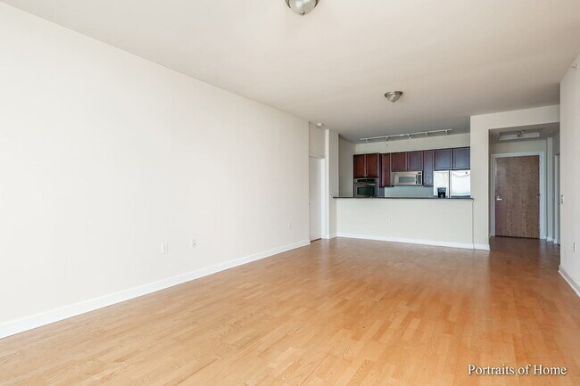 Foto del edificio - 1235 S Prairie Ave