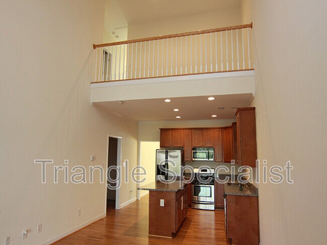 Foto del edificio - 7236 Aquinas Ave