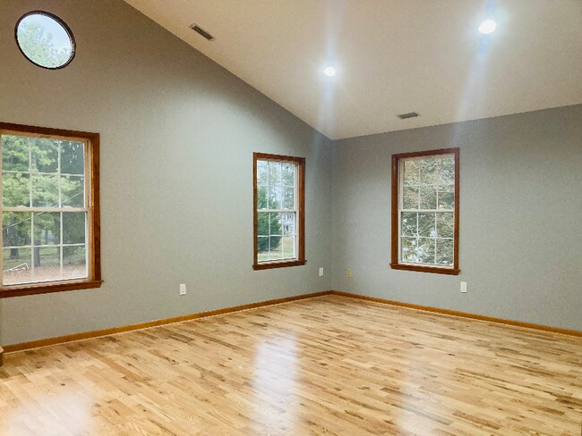 Foto del edificio - 17846 Clarke Rd