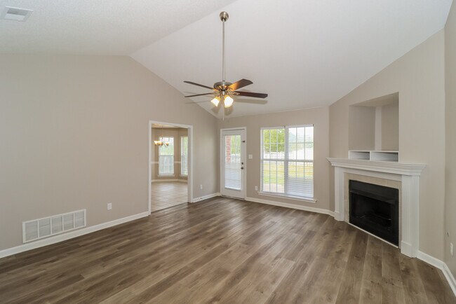 Foto del edificio - 9920 Averbury Cove