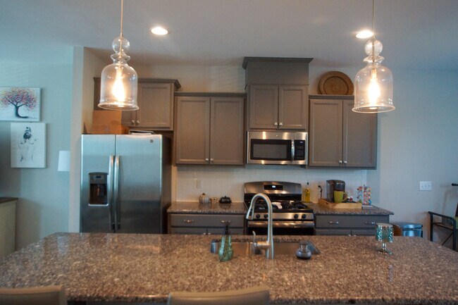 Foto del edificio - 930 Dalton Ridge Pl