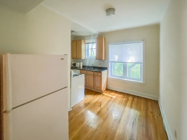 Foto del edificio - 3529 N Broadway St