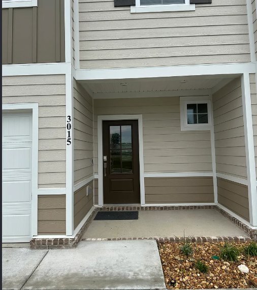Building Photo - 3015 Seguaro Ln