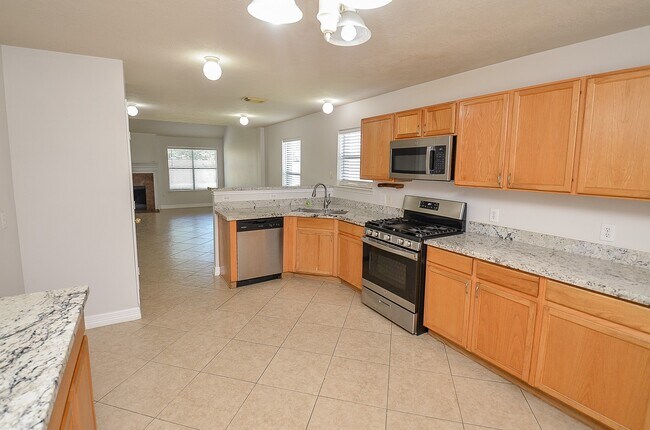 Foto del edificio - 21026 Bent Lake Dr