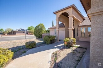 Building Photo - 3746 Mosswood Ave
