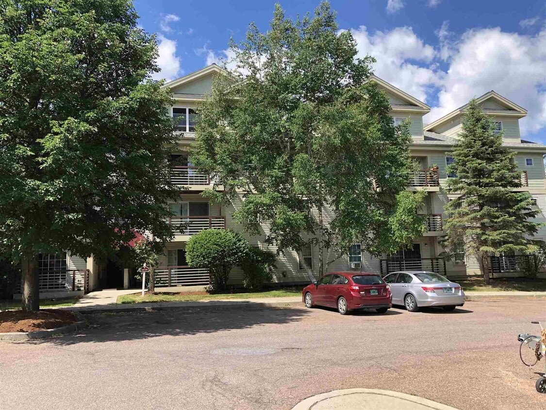 Outside - 340 Hildred Dr (Burlington, VT)