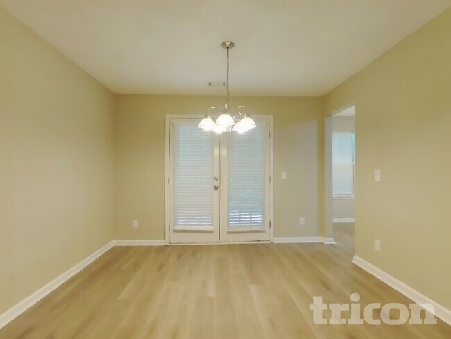 Foto del edificio - 215 Winterville Dr