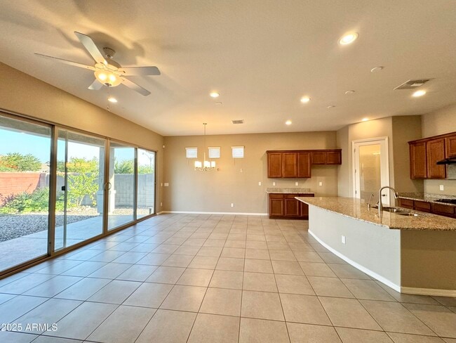 Foto del edificio - 2575 S Quaintance St