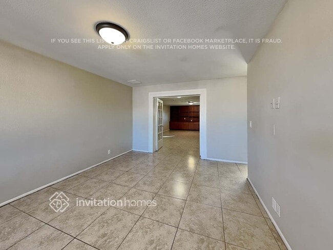 Building Photo - 1013 W Frito Ave