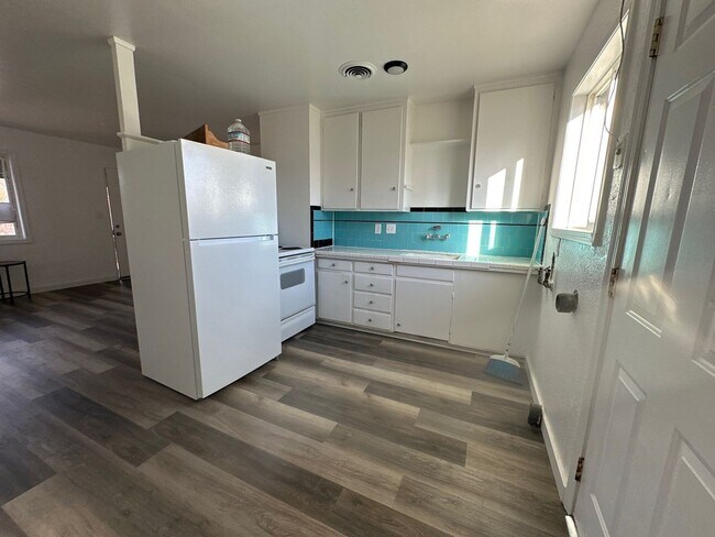 Foto del edificio - 2250 Home Ave