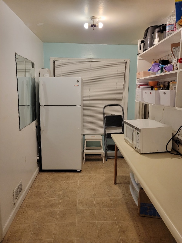 Building Photo - 355 E 500 N