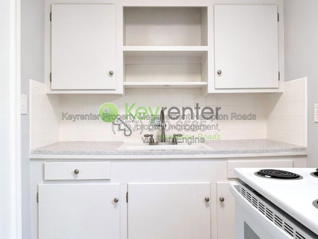 Foto del edificio - 7738 Castleton Pl