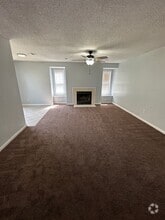 Building Photo - 528 Rainbow Ct