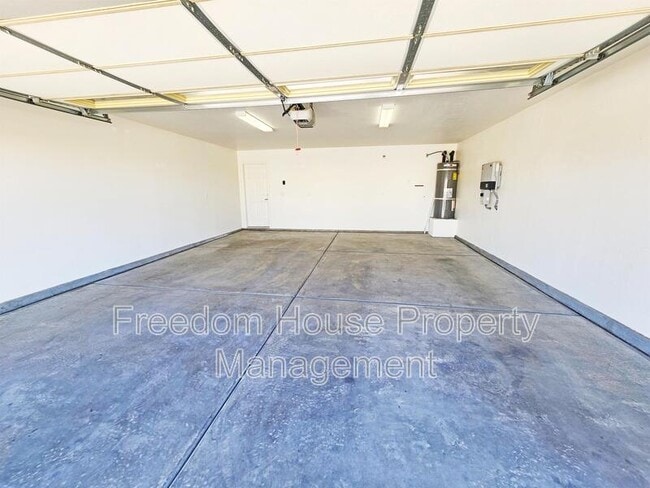 Building Photo - 1221 Bourbon St