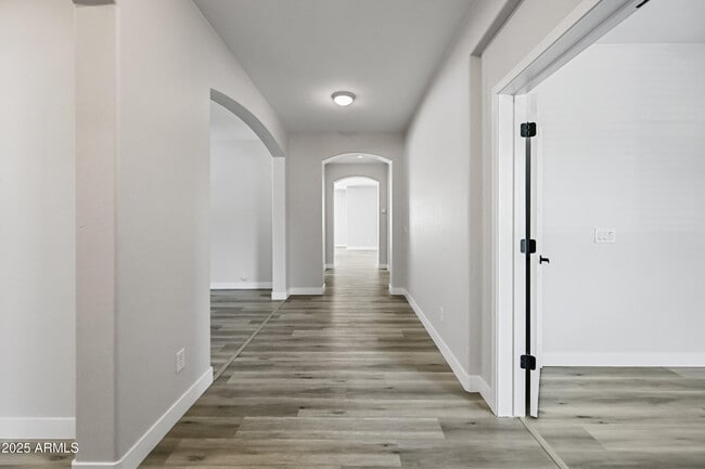 Building Photo - 2426 W Horsetail Trail