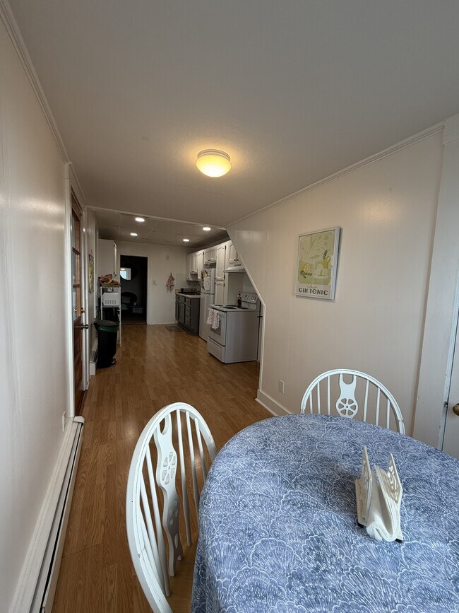 Cocina - 251 Locust St