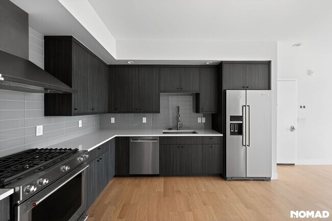 Foto del edificio - 2718 Pine St