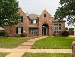 Building Photo - 321 Greenfield Dr