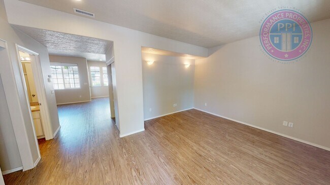 Building Photo - Happy Valley/ Rock Creek Neighborhood  In ...