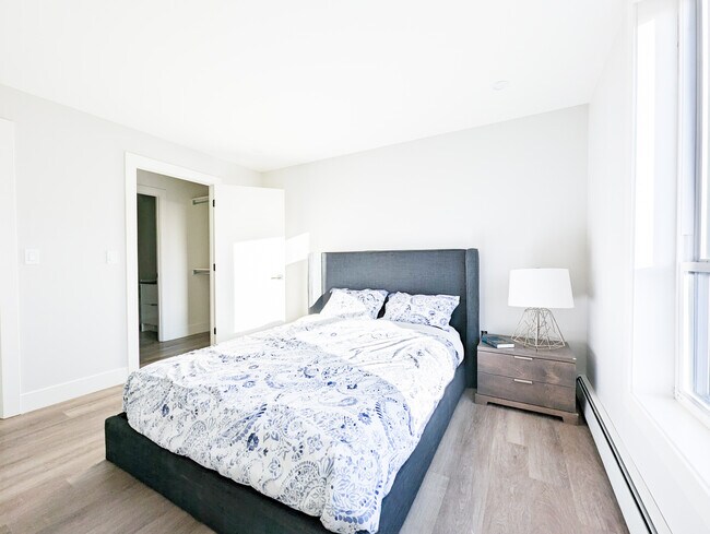 Photo du bâtiment - Courtyard 1 & 2 At Bayers & Young