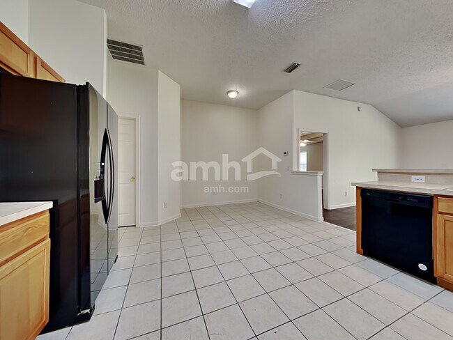 Foto del edificio - 11740 Crooked River Rd