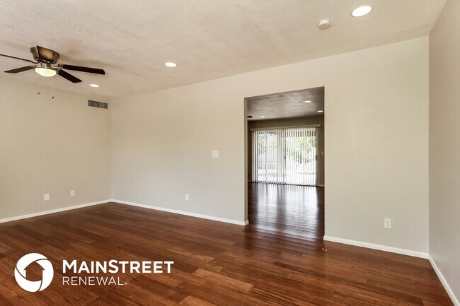 Foto del edificio - 8720 N 53rd Ave
