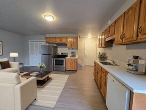 Building Photo - 2583 W Bradford Ct