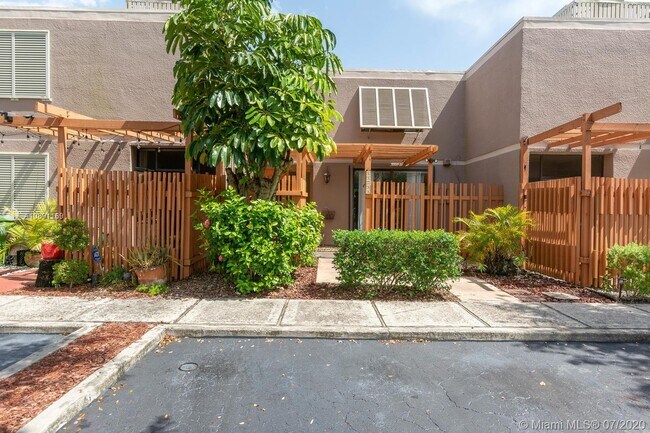 Building Photo - 11288 NW 14th Ct