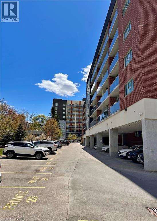 Building Photo - 308 Lester St