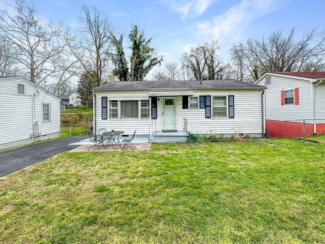 Photo - 1704 Lenland Avenue