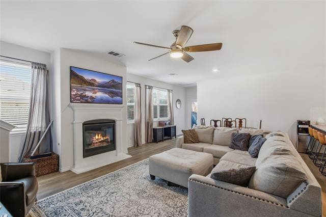 Building Photo - 1540 Princeton Dr