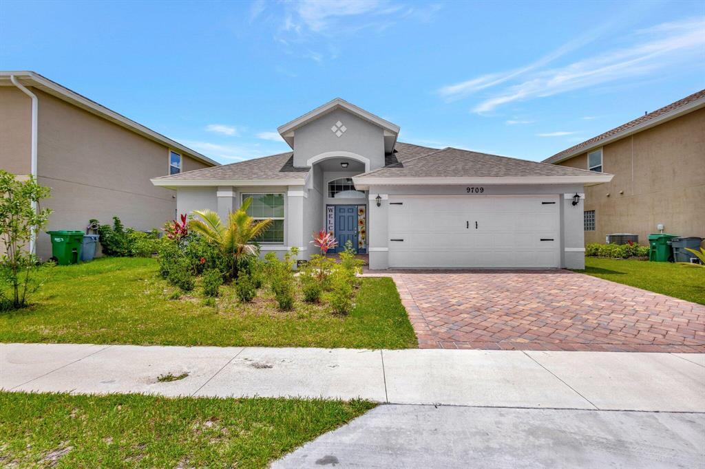 Primary Photo - 9709 Starboard Dr