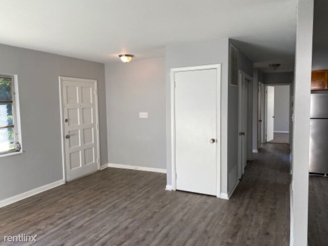 Building Photo - 4 br, 2 bath House - 3604 Lindell Ave