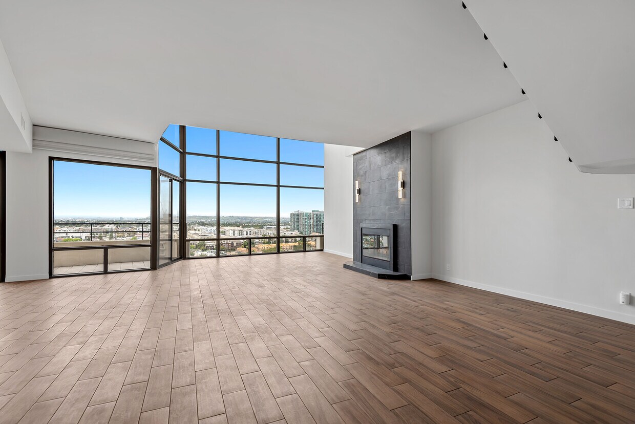 Foto principal - 4337 Marina City Dr