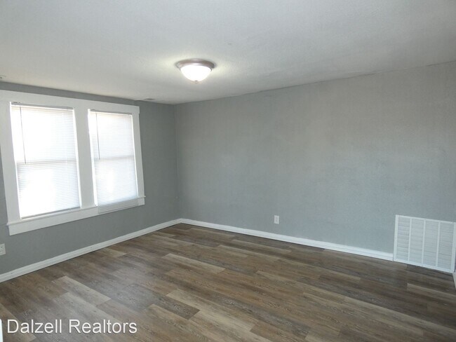Building Photo - 3 br, 1 bath House - 2210 Graham