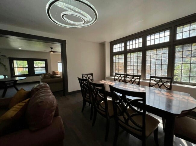 Building Photo - 345 N Van Ness Ave