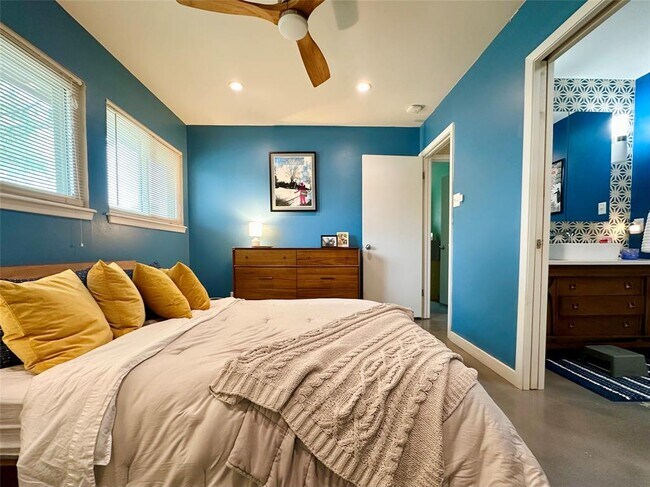 Foto del edificio - 2707 Ashdale Dr