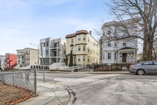 Foto del edificio - 62 Fuller St