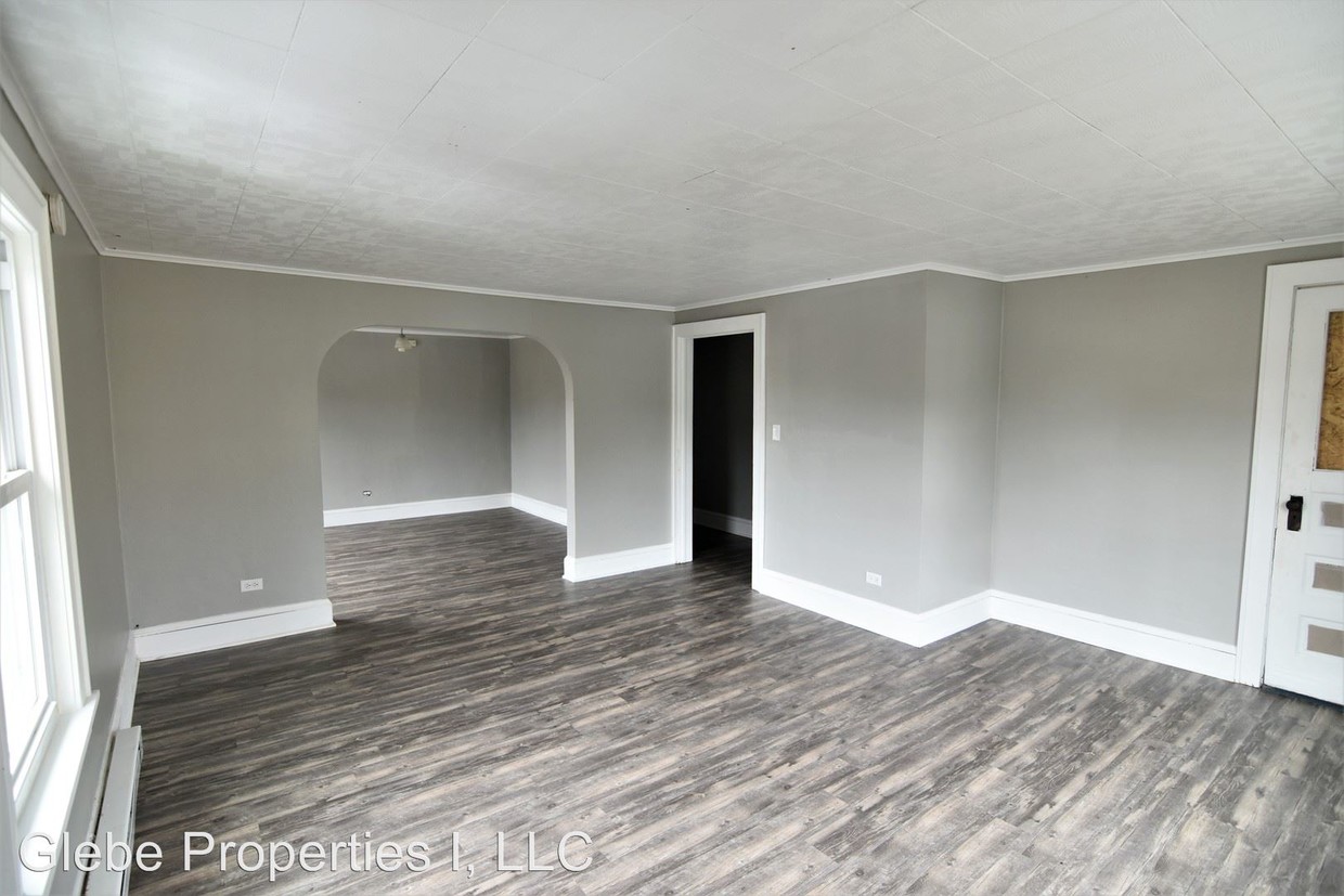 Primary Photo - 2 br, 1 bath Apartment - 7 Elm