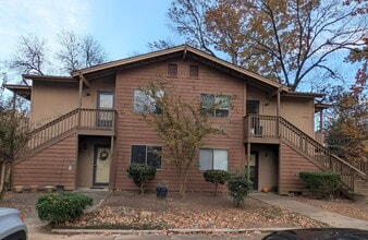 Building Photo - 1448 Riverwood Ct