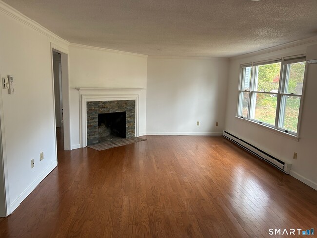 Building Photo - 140 Flagg Rd