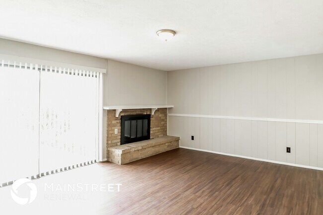 Building Photo - 7254 Cloverglen Dr